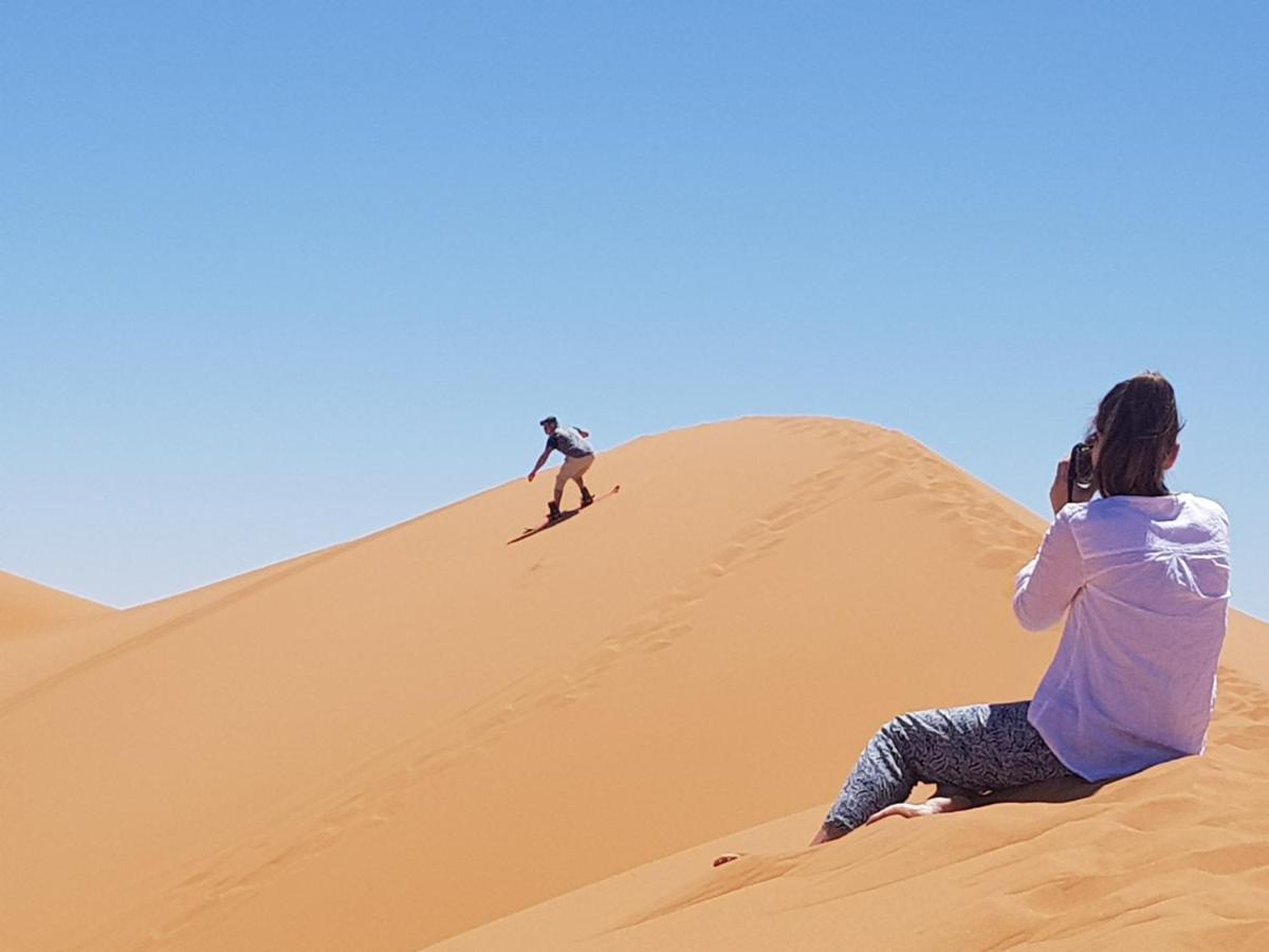 Erg Chebbi Camp Hotel Merzuga Kültér fotó